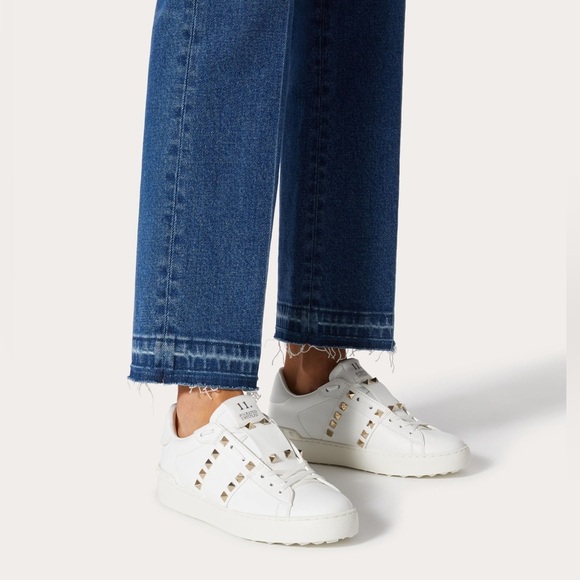 Valentino Rockstud Untitled Open in White Size 8.5. - Picture 1 of 16